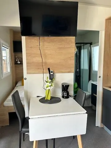 Lucky 13 Otel Sveti Filip i Jakov Kamp alanı